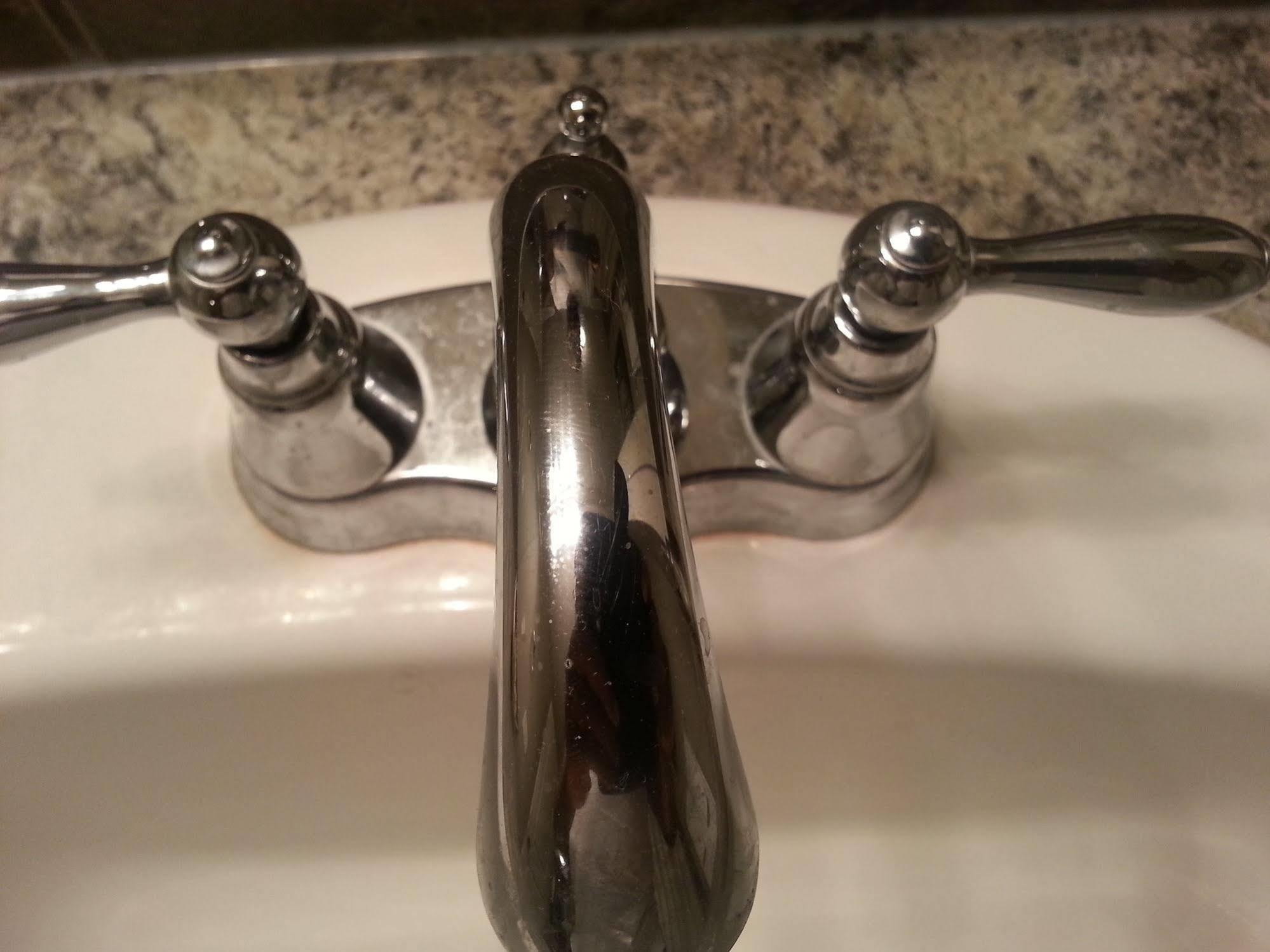 YYC Pinnacle Inn & Suites Aspen المظهر الخارجي الصورة