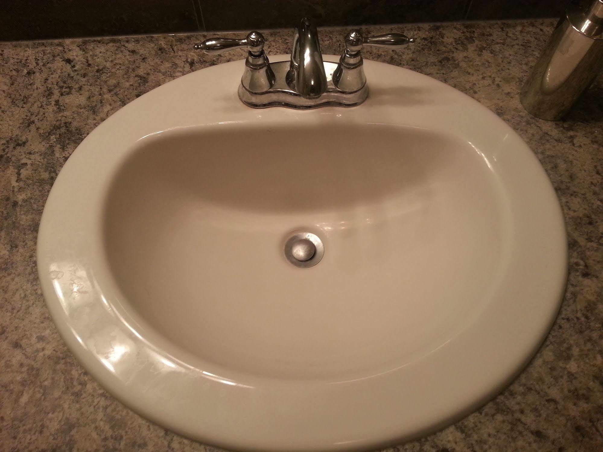 YYC Pinnacle Inn & Suites Aspen المظهر الخارجي الصورة